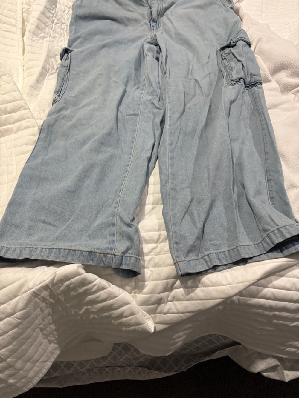 Universal Thread Light Blue Denim Cargo Jeans - Picture 4 of 8